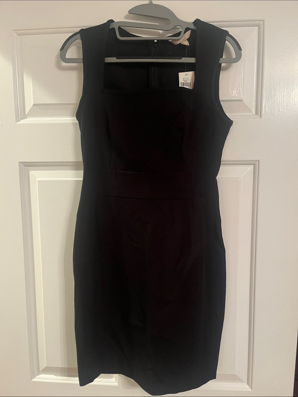 Banana Republic Black Sleeveless Sheath Dress NWT size 4P